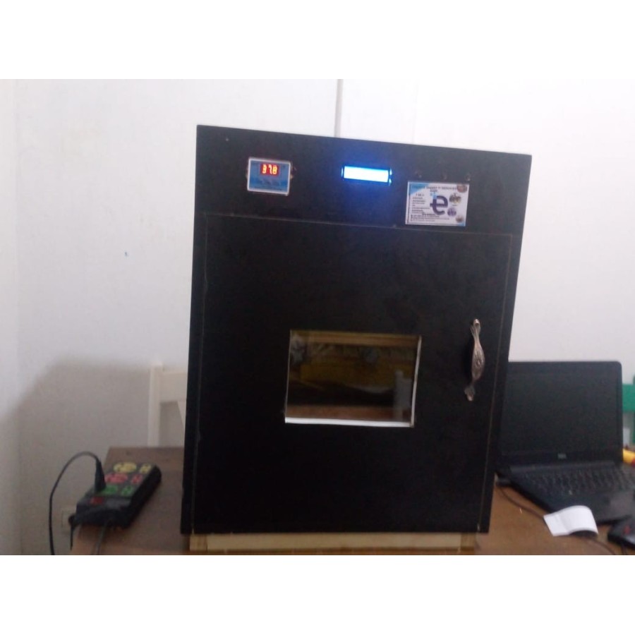 Incubateur d’œufs entièrement automatique 112 œufs